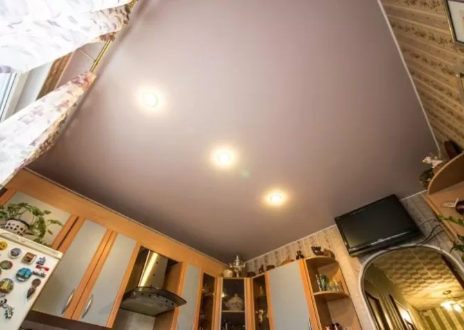 Натяжные потолки Pongs